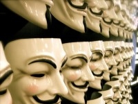 Masque Anonymous Original + 1 ITag offert